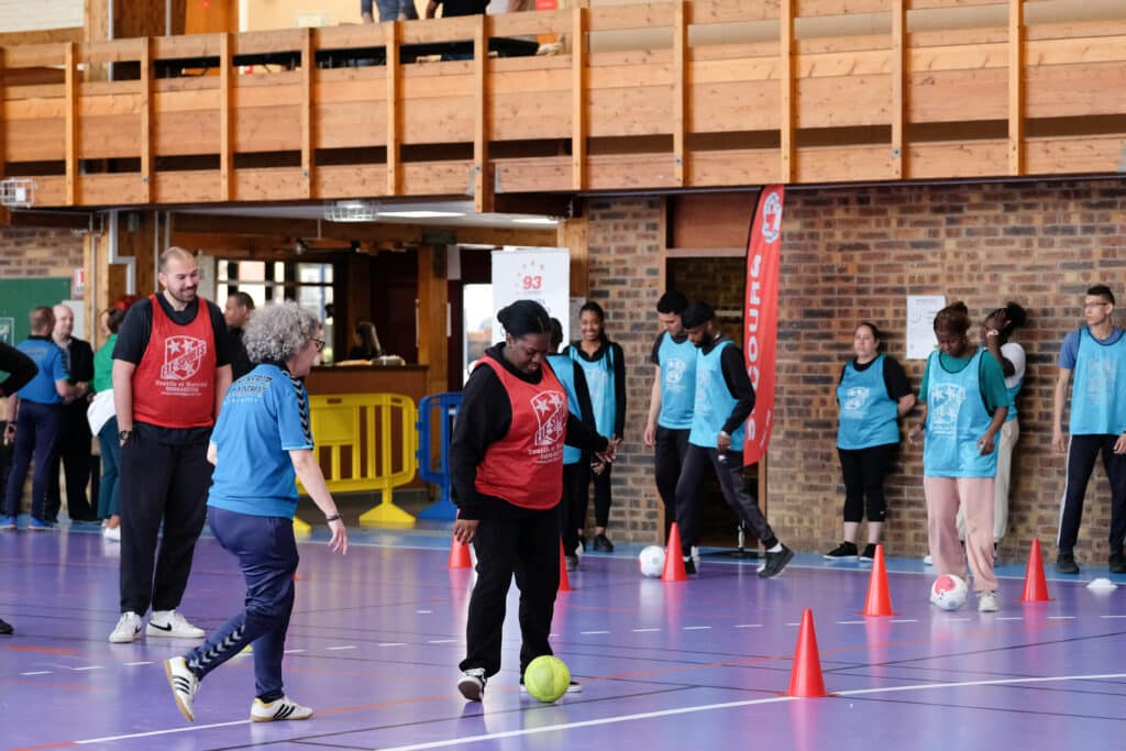 Ateliers de futsal à l'occasion du footdating de la MLPTE